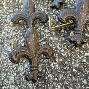 Fleur-de-lis Set of 2 Metal Curtain Tie Backs